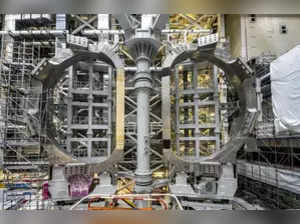 Has China made "artificial sun?" How does it generate massive energy by replicating nuclear fusion?