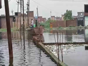 Moradabad : Severe flooding in people city; people forced to use boats to commute