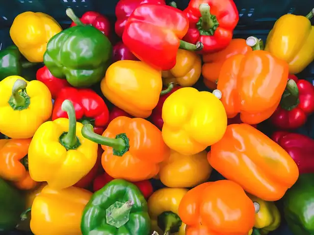 5 veggie superfoods to boost collagen naturally