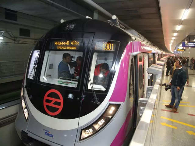 Driverless Delhi metro