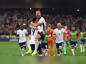 England VAR penalty against Netherlands in Euro Semifinals; fans come down heavily on referee, blame controversial UEFA rule