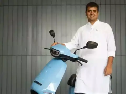 Kurta in office