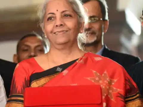 2023: Red silk with temple borders