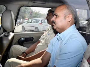 Apprehension of witnesses being influenced, no grounds for releasing Bibhav on bail: Delhi HC