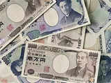 Yen bounces, traders wary of more Japan intervention