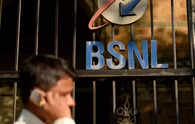 BSNL's CMD Purwar denied extension, DoT officer Robert Ravi to get additional charge