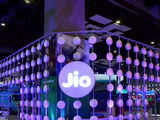 Jio Financial Services Q1 Results: Cons PAT falls 6% YoY to Rs 313 crore, revenue up 1%