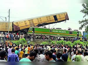 Goods Train Collides with Kanchanjunga Express, Nine Dead