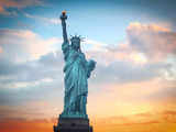 Meteor soars over Statue of Liberty, burns up over Manhattan. NASA confirms incident. WATCH Video