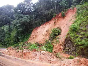 Landslide disrupts traffic on Goa-Karnataka route; IMD issues 'orange' alert