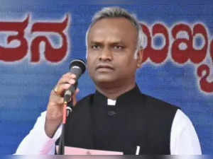 Centre must intervene & rescue youths stuck in Russia: K’taka Minister