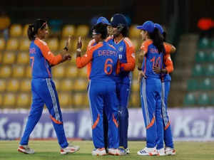 Deepti, Renuka shine as India bundle out Pakistan for 108 in women's Asia Cup