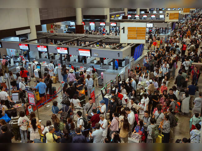 Global IT Outage Affects Airlines, Banks And Retailers