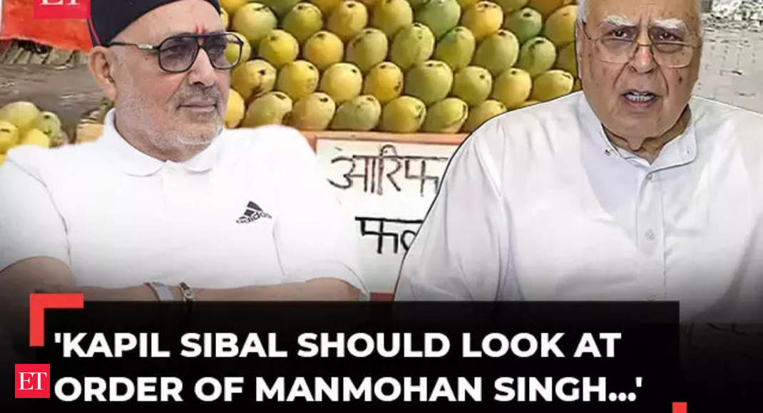 giriraj singh: Kanwar Yatra row: 'He should look at order of Manmohan Singh...', Giriraj Singh's dig at Kapil Sibal - The Economic Times Video | ET Now