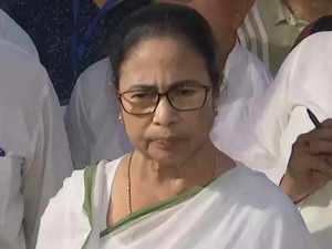 "When will Government come to their senses ?" CM Mamata Banerjee after Dibrugarh Express derails in UP's Gonda