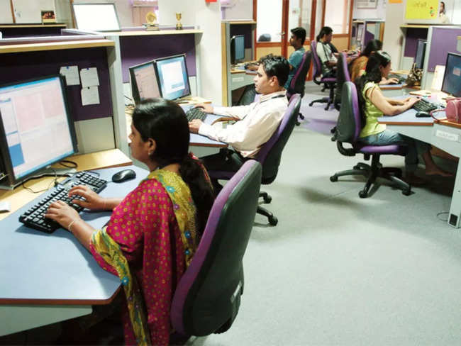 After job reservation, now Karnataka planning 14-hour work hours for IT workers