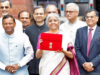 Sitharaman sticks to fiscal prudence, lowers fiscal deficit target to 4.9%:Image