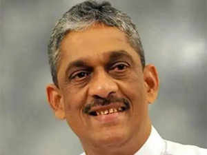 Sarath Fonseka declares presidential candidacy, vows to combat corruption and revitalise economy