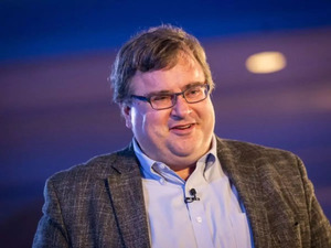 LinkedIn founder feels that 9-to-5 jobs will become a relic of the past by 2034!