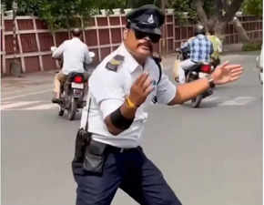 Anand Mahindra cheers for dancing traffic policeman who proves any work can be exciting