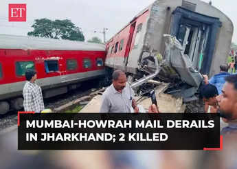 18 coaches of Mumbai-Howrah Mail derail in Jharkhand; 2 killed, several injured
