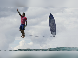 Stunning photo of Olympic record breaking surfer Gabriel Medina goes viral for all the right reasons