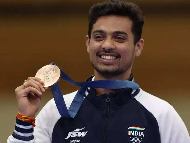 Swapnil strikes bronze