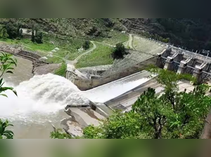 Scary footage emerges from Pandoh Dam amid cloudburst