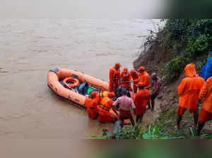 Gory sight as bodies and body parts continue to be fished out from Chaliyar river in Kerala