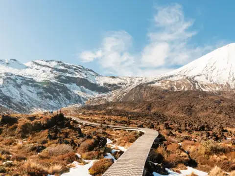 Top Hiking Destinations Worldwide: Ultimate Trails for Adventure Seekers