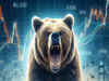 Bear market coming? From Warren Buffett to mutual funds, big boys hoarded cash before crash