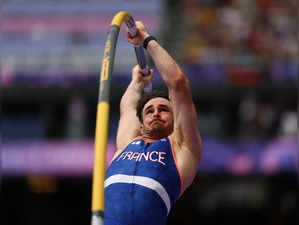 After 'private part' scandal, French pole vaulter Anthony Ammirati lands a whopping $250k job, but how?