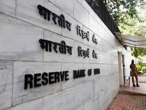 Economists & Industry welcomed RBI's decision of no rate cut amid concerns of inflation