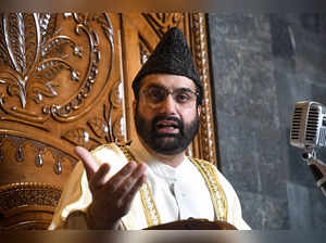 Srinagar, May 31 (ANI): Chairman of the All Parties Hurriyat Conference (APHC), ...