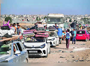 Thousands Flee Khan Younis Ruins Again; Israeli Raids Kill 20