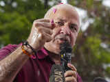 Manish Sisodia offers prayer at Hanuman Temple in Connaught Place