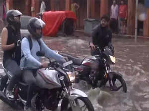 IMD predicts heavy rainfall in several parts of Rajasthan, issues red alert