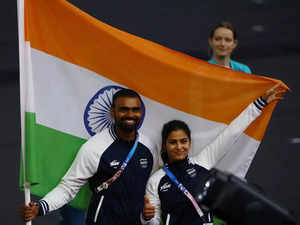 Manu bhaker and Sreejesh 