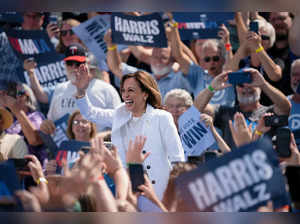 Harris and Walz campaign in Wisconsin