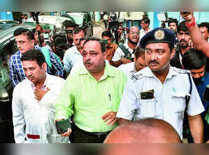 Kolkata Police Hands Over Evidence, Accused to CBI