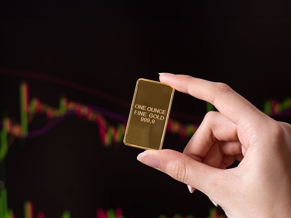 The golden rule for how much you should invest in gold, and where