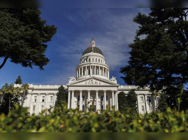 California announces new deal with tech to fund journalism, AI research