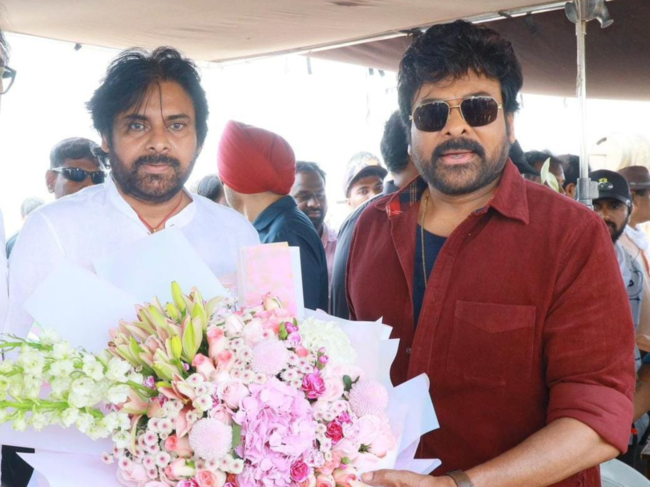 Pawan Kalyan (L) and Chiranjeevi