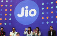 Jio launches international roaming packs for these countries: Check full list here