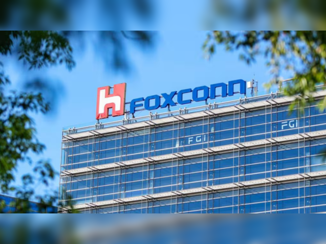 Foxconn और TATA पर ऐपल की उम्मीद