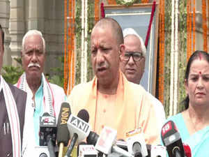 Yogi Adityanath pays floral tribute to Atal Bihari Vajpayee on his death anniversary