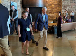 FILE PHOTO: Federal Reserve Chair Jerome Powell heads into the opening dinner at the Kansas City Fed’s annual economic symposium in Jackson Hole