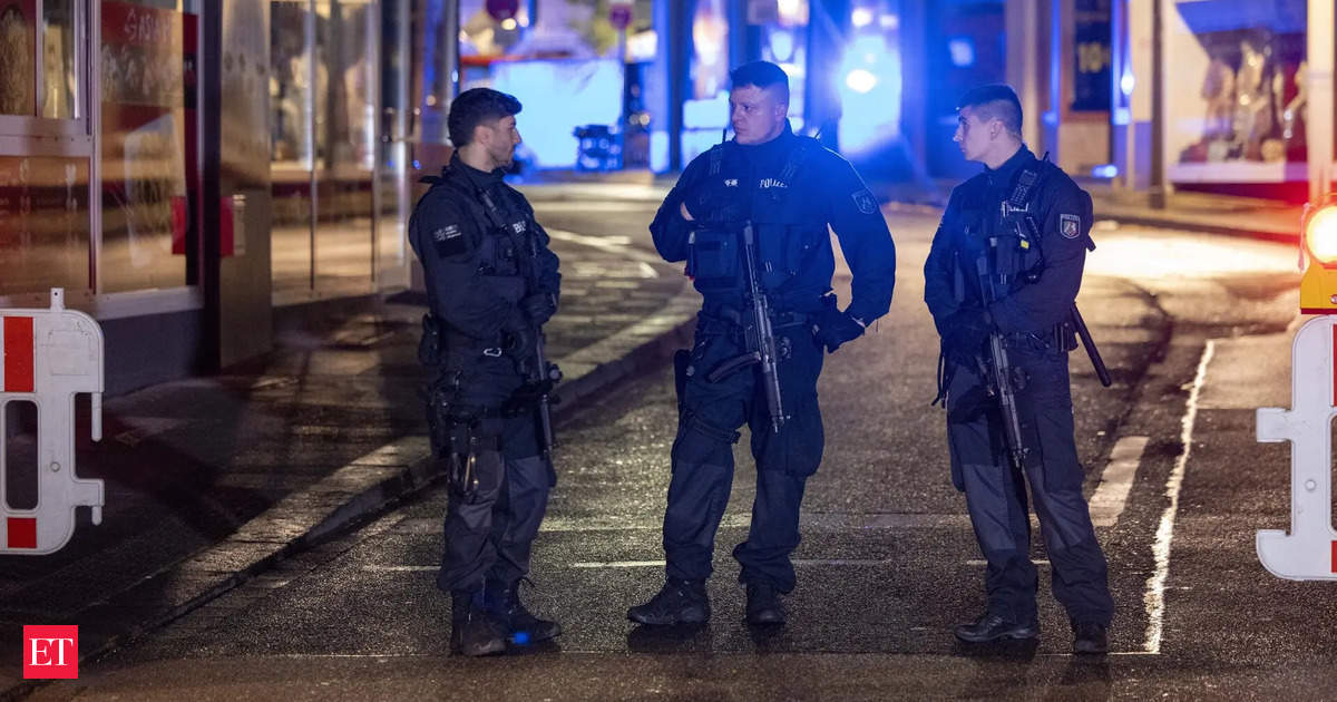 Islamic State group claims responsibility for knife attack in Solingen, Germany that killed 3