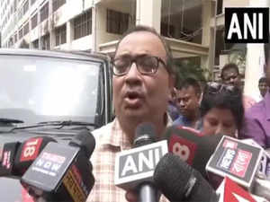 TMC leader Kunal Ghosh conveys the message of junior doctors to the CBI