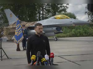 Russia Ukraine War F16 Zelensky